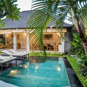 Sandi Agung Bidadari Villa Seminyak