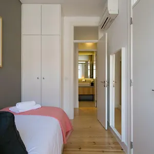 Altido Elegant Deluxe & Altido Luxurious 3-bedroom Apt With Terrace In Intendente Appartement Lisboa